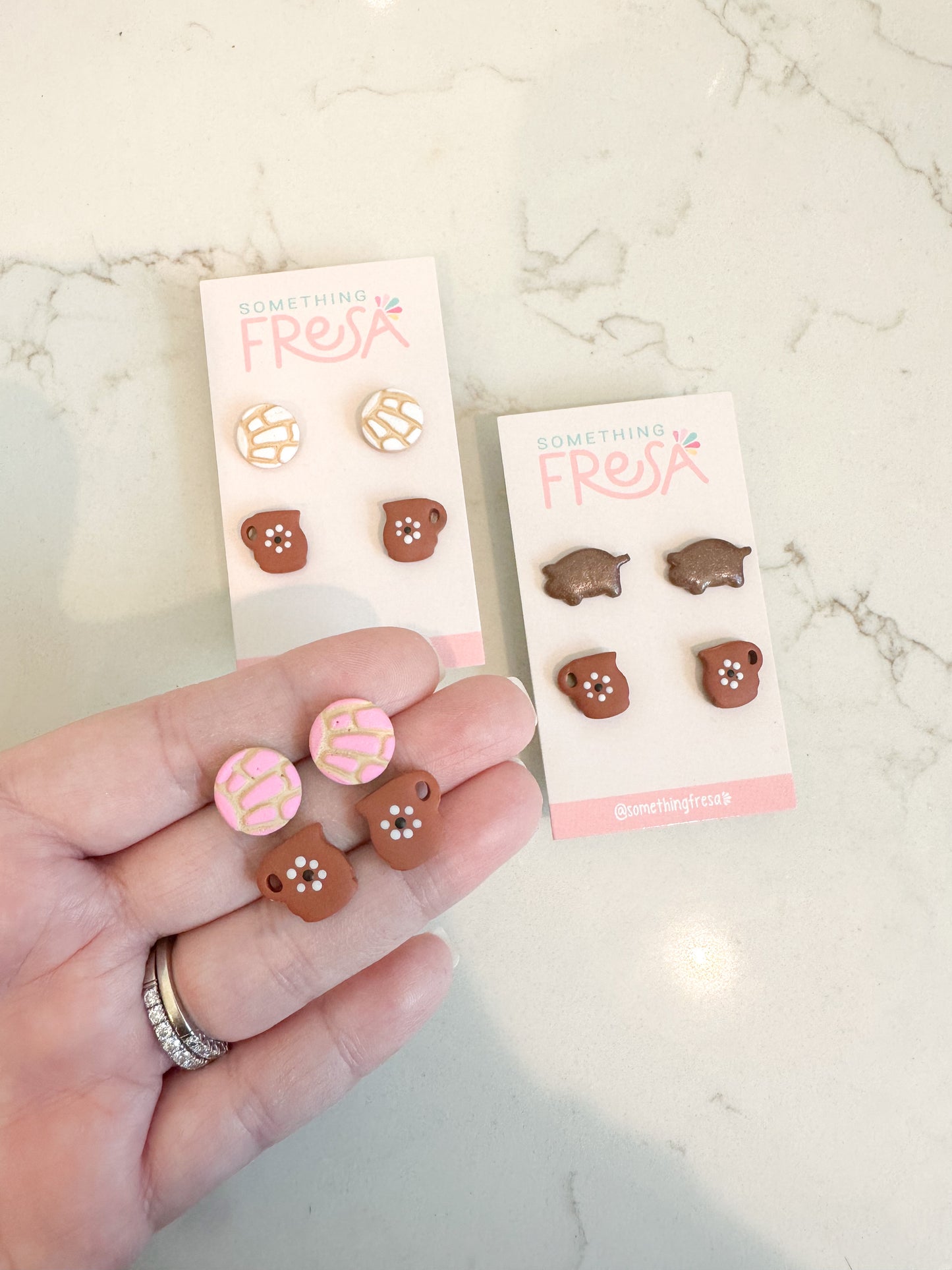 Mini Cafecito y Pink Concha Stud Pack