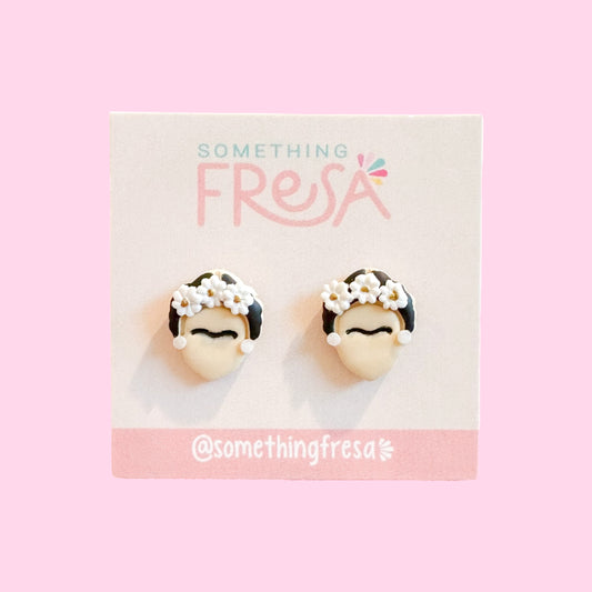 Frida Studs | White Flowers